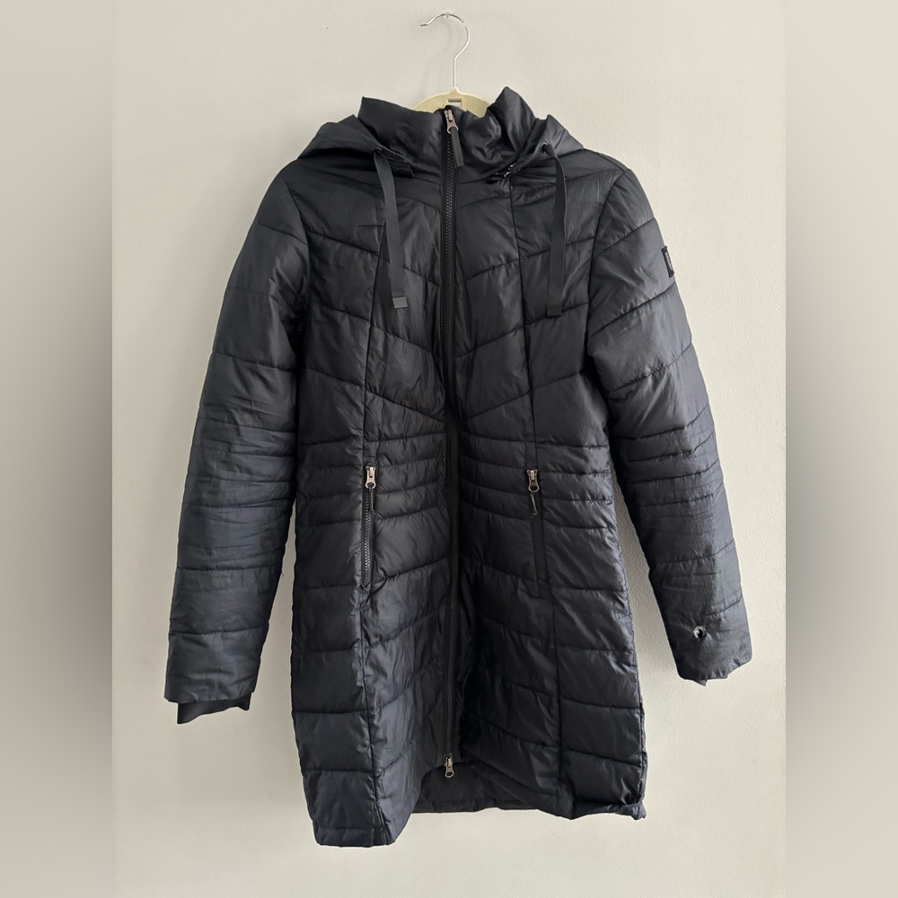 Lole Women’s Black Quilted Hooded Jacket Coat Size Medium Puffer Packable Travel